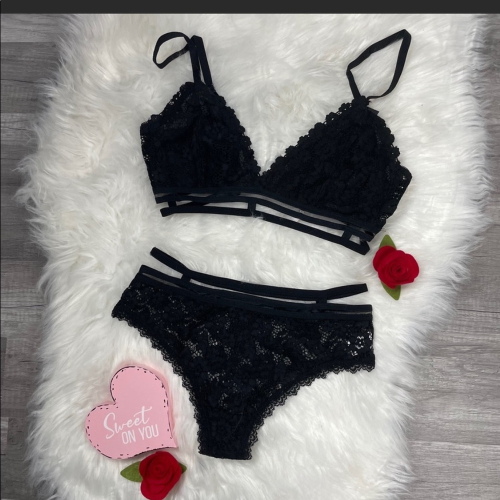 New Two Piece Lace Cage Bralette and Underwear Set